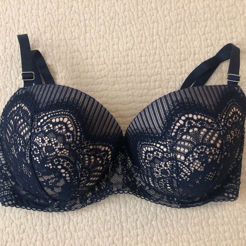 Victoria's Secret Dream Angels Demi Lined 34DD